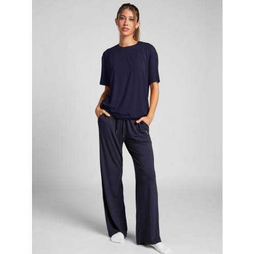 Cloud Lounge Tee — Comfrt