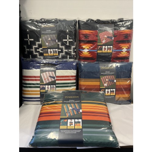Pendleton Outdoor Packable Blanket Picnic Tailgate Folds & Zips 60x72 inches