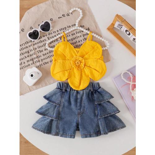 SHEIN 2-Piece Set For Baby Girls With Large Flower Suspenders And Solid Color Tops With Multi-Layered Ruffled Elastic Shorts For Fashionable Summer | SHEIN USA