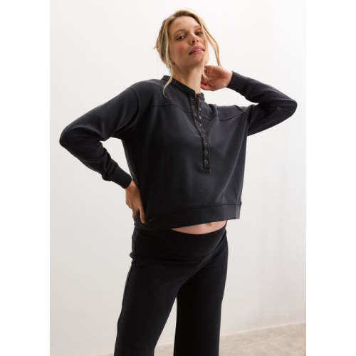 The Cloudease Travel Nursing Pullover