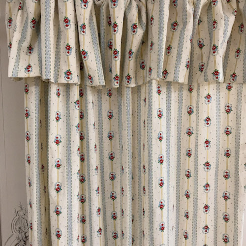 Modern Vintage Red Floral Pattern Curtains