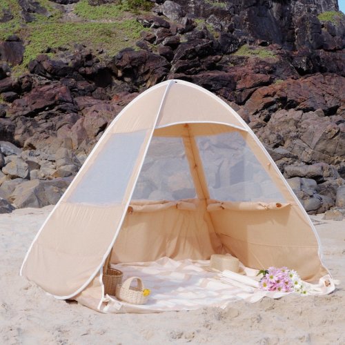 Lozi and Gabe | Pop-Up Tent