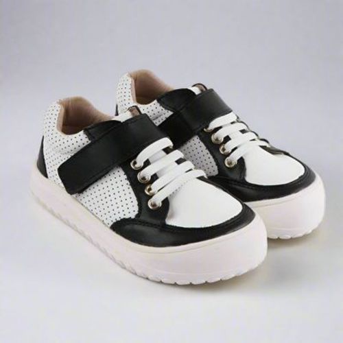 Little Love Bug Company Play Perfect Low Top Sneaker Panda Size 4