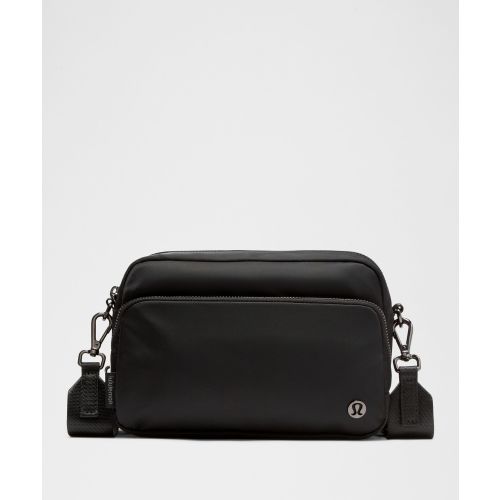 Everywhere Crossbody Bag 3L *Metal Hardware