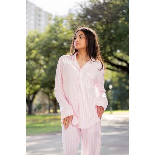 Long-Sleeved Women's Pajama Set in Small Sakura Stripe