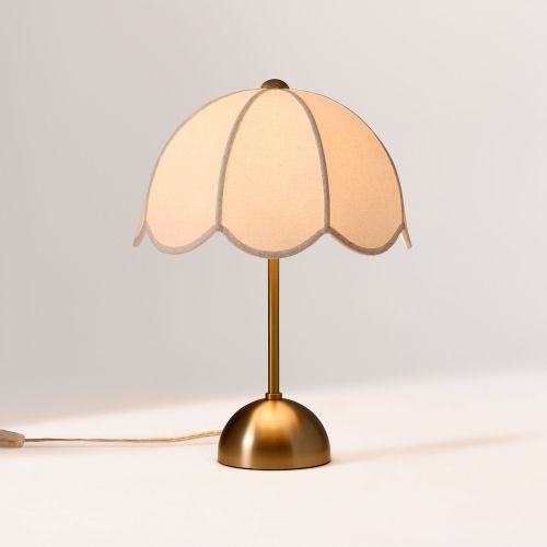 Fleur Table Lamp (16")