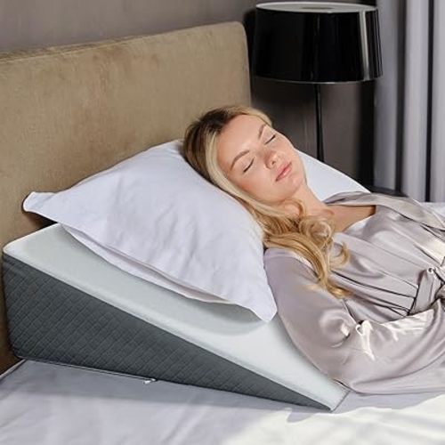 Kölbs Bed Wedge Pillow for Sleep Apnea, Sleeping Comfort, Relaxing, Acid Reflux, Heartburn and Back Pain Relief. Cushion for Sitting Up in Bed. Memory Foam Top, Chic Jacquard Washable Cover.