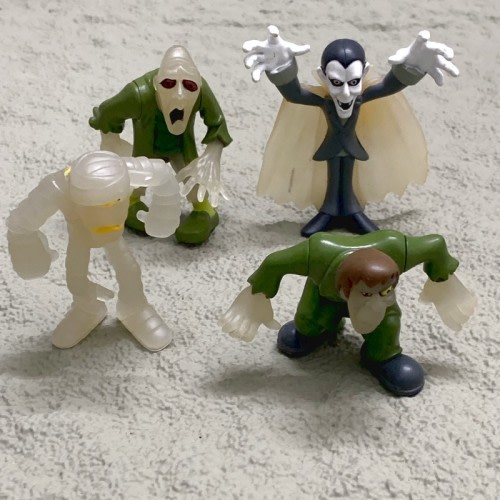 4PCS Scooby Doo Monster Glow in Dark Mummy Zombie Crepper Dracula 2.5'' Figures