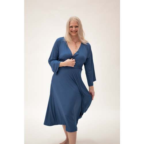 Amelia Labor & Postpartum Gown in Midnight Blue – Lila