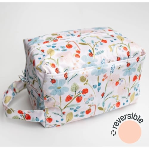 Reversible Storage Travel Cube Diaper Pod with Exterior Storage Pocket