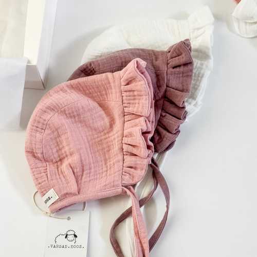 Handmade Muslin Baby Bonnet: Ruffle Brim, Breathable Cotton