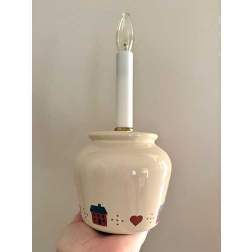 Vintage 1988 Country Style Farmhouse Table Lamp candelabra bulb without Shade
