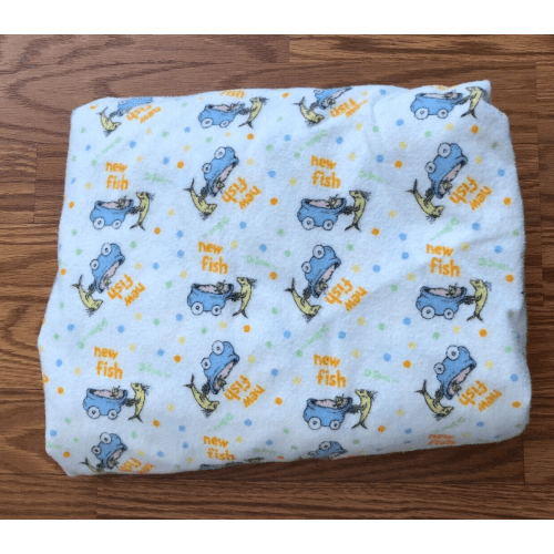 Dr. Seuss NEW FISH Print Fitted Crib Sheet By Trend Lab  28" x 52"