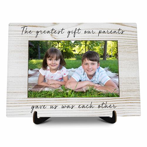 Sibling Picture Frame Gift, Wooden Photo Framed Gifts for Sister Brother Family, New Sibling Gifts Favors, The Greatest Gift Our Parents Gave us Was Each Other Photo Frames -04