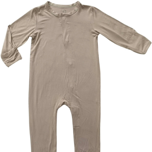 Avee & Co Footie Pajamas - Quick Magnetic Fastener Sleeper for Baby Boy and Girl (0-24 months)