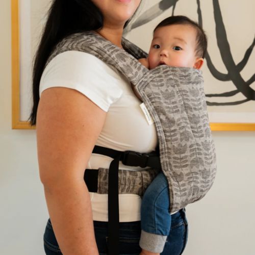 Tulip Lark Baby Carrier | Gray Geometric Print | hope&plum