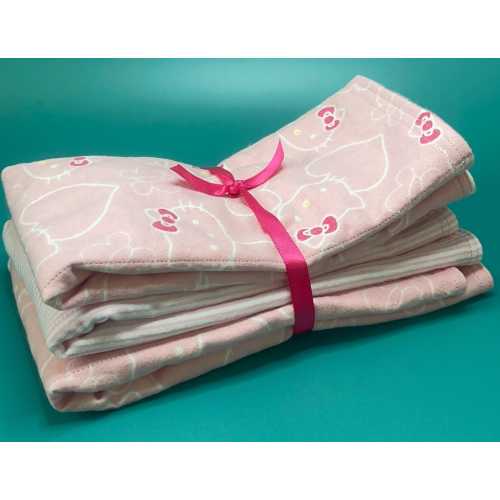 Burp Cloths, Baby Essentials, Nesting Party Gift, Baby Shower Gift, Baby Luxury Gift, Best Baby Gift, Baby Luxury, Baby Girl, Hello Kitty