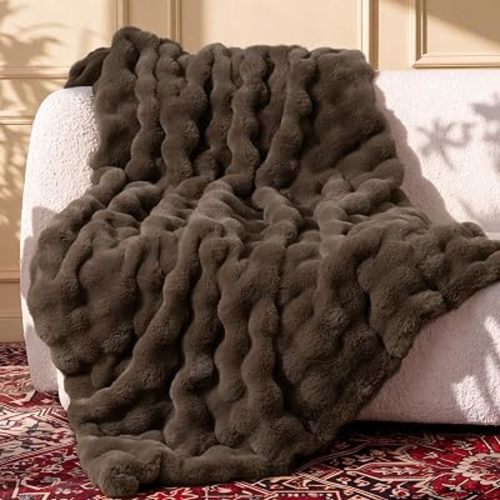 Ultra Soft Cozy Faux Fur Throw Blanket, Fuzzy Plush Thick Bubble Blanket, Oversize Luxury Fluffy Blanket for Couch, Sofa, Bedroom, and Living Room,50x60 Inches, Brown
