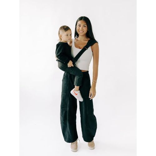 Tushbaby Liftoff Toddler Sling - Minimalist, Easy-On Toddler Carrier for Quick Carrying – Compact, Comfortable, and Stylish with Built-in Phone Pocket & Bottle Holder (Black)