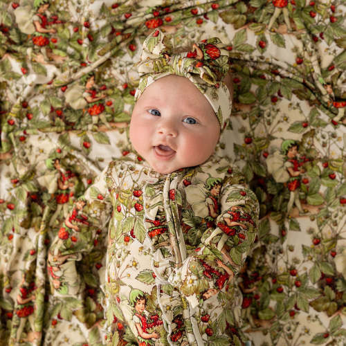 POSHPEANUT2025-PP-OP007-FFS-LIFESTYLE-8.jpg 1,024×1,024 pixels