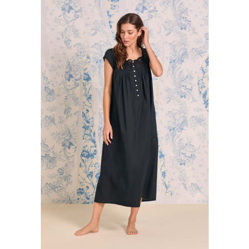 Florentine Lace Cap Sleeve Gown
