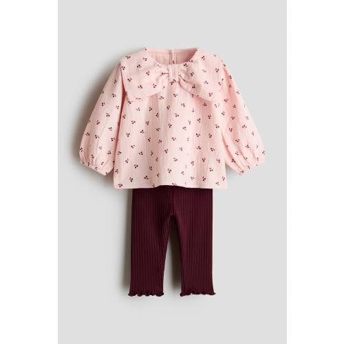 2-PIECE BLOUSE AND LEGGINGS SET