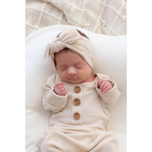 Oatmeal Bamboo Waffle Newborn Baby Knot Gown & Hat Set | Caden Lane