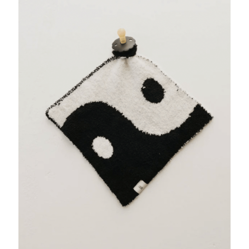 Lovey | Yin-Yang