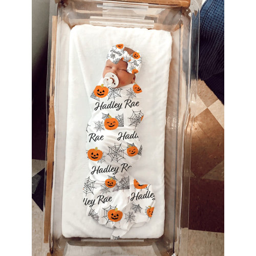 HALLOWEEN Baby Blanket, SPOOKY PERSONALIZED Baby Shower Gift Web Baby Girl Coming Home Outfit Jack-O-Lantern Swaddle Blanket Baby Name
