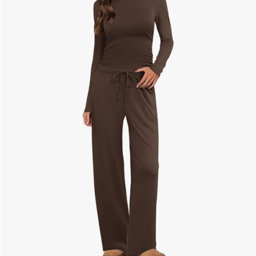 Ekouaer Women's 2 Piece Set 2026 Ruched Side Lounge Set with Pockets