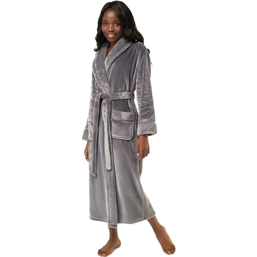 Turquaz Oversize Premium Luxury Ultra Soft Warm Robes for Women Plush Fleece Bathrobe for Women with and Spacious Pockets