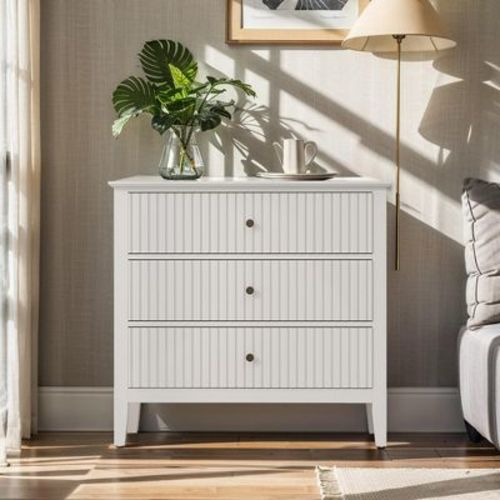 Heynemo Fluted 3 Drawer Dresser, Set of 1 with Ball Bearing Slide, Modern Nightstand Cabinet with Spacious Storage for Bedroom, White