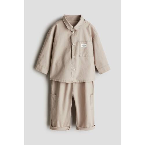 2-PIECE SHIRT AND PANTS SET