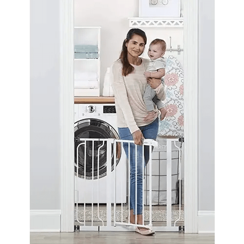 Regalo Easy Step 38.5-Inch (97.75cm) Extra Wide Baby Gate, Bonus Kit, Includes 6-Inch (15.25cm) Extension Kit, 4 Pack Pressure Mount Kit and 4 Pack Wall Mount Kit