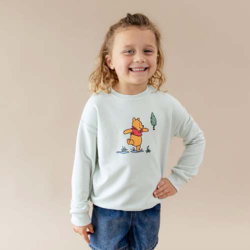 Sweatshirt in Winnie the Pooh on Dew