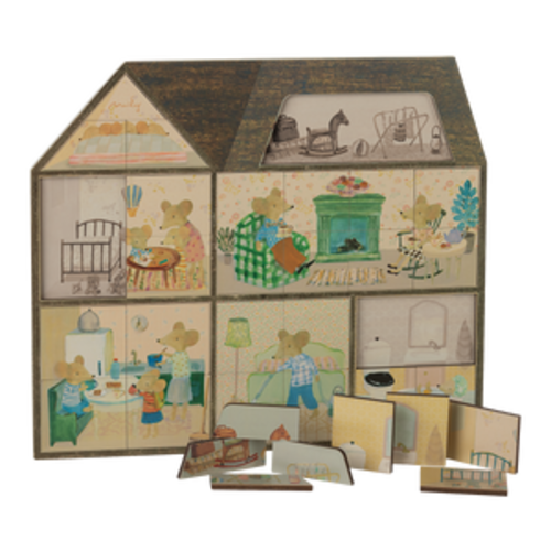 Mouse hole Farmhouse puzzle - Maileg USA