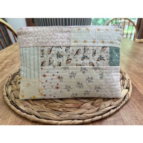 Handmade Quilted Zipper Pouch: Cotton Makeup Bag