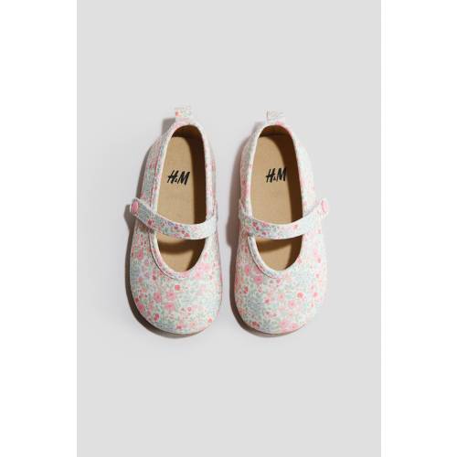 BALLET FLATS
