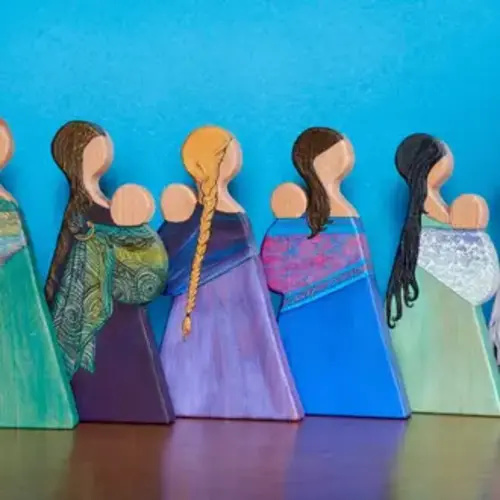 Custom babywearing figurine Lochside Art