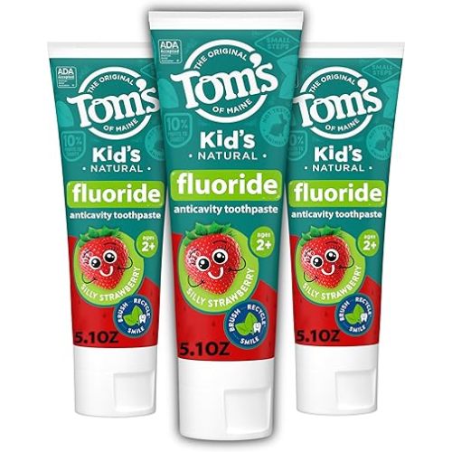 Tom's of Maine Fluoride Kids Toothpaste, Natural Toothpaste, Dye Free, No Artificial Preservatives, Silly Strawberry, 5.1 oz. 3-Pack (Packaging May Vary)