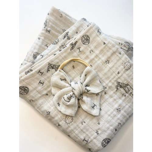 StarWars Muslin Swaddle Blanket, Disney Swaddle Blanket, Muslin Swaddle Baby Shower Gift, Receiving Blanket, Gender Neutral Swaddle Blanket,