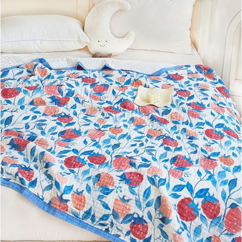 J-pinno Pink Srrawberry Muslin Blanket 100% Cotton 6 Layer Quilt Bed Blanket Soft Warm Throw Sofa Couch Toddler Girls Cartoon Travel Cover Sheet (Strawberry, Crib 45" X 60")
