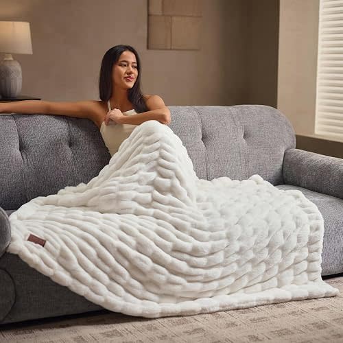 Cream Double Side Faux Fur Throw Blanket,Cozy Soft Fuzzy Fluffy Faux Rabbit Fur Blanket for Couch, Bed, Sofa,Room Decor-Antique Ivory,60x90 inch