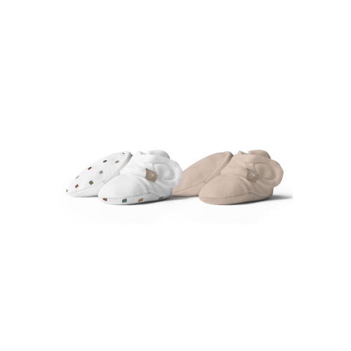 Stay-On Baby Booties 2-Pack | CITY BLOCKS + SANDSTONE 0-6M – goumikids