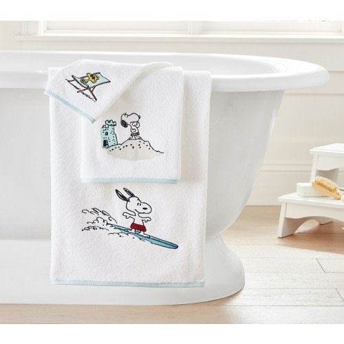 Peanuts® Snoopy® Surf Bath Towels | Pottery Barn Kids