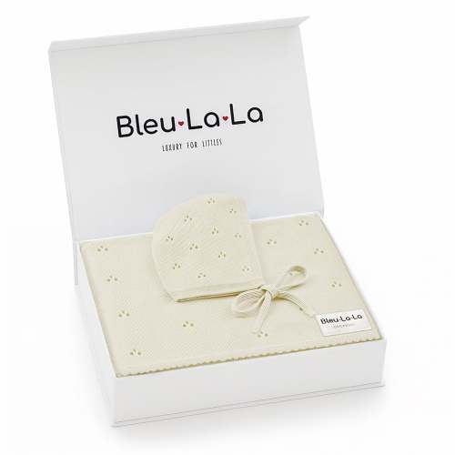 Bleu La La Organic Pointelle Swaddle Blanket + Hat Gift Set – Simple Steps Market