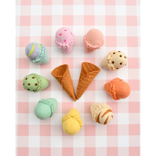 Felt Ice Cream Set - Waffle Cones and 9 Ice Cream Scoops - Chocolate, Vanilla, Strawberry, Choc Mint Ice Creams - Interactive Pretend Play