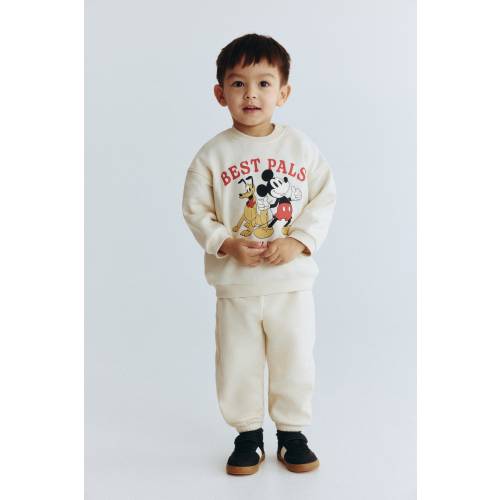 2-PIECE PRINTED SWEATSHIRT AND JOGGERS SET