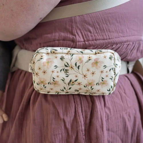 Lark Baby Carrier Pocket – Hands-Free Storage | hope&plum