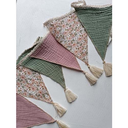 Pink and sage green bunting garland for baby and child's room in cotton gauze fabric, retro vintage style, boho boho deco kids